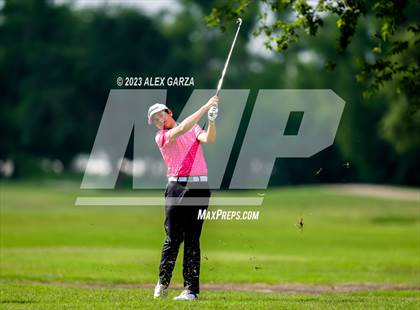 Thumbnail 3 in UIL 1A Boys Golf Finals Round 1 photogallery.