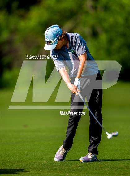 Thumbnail 3 in UIL 1A Boys Golf Finals Round 1 photogallery.