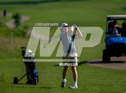 Thumbnail 2 in UIL 1A Boys Golf Finals Round 1 photogallery.