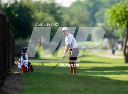 Thumbnail 3 in UIL 1A Boys Golf Finals Round 1 photogallery.
