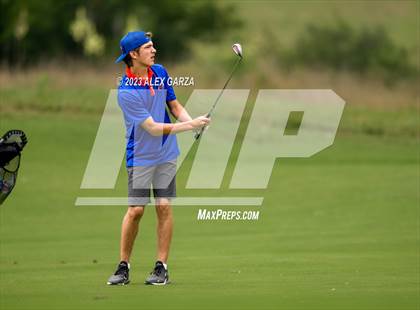 Thumbnail 2 in UIL 1A Boys Golf Finals Round 1 photogallery.