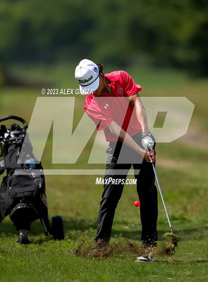 Thumbnail 1 in UIL 1A Boys Golf Finals Round 1 photogallery.
