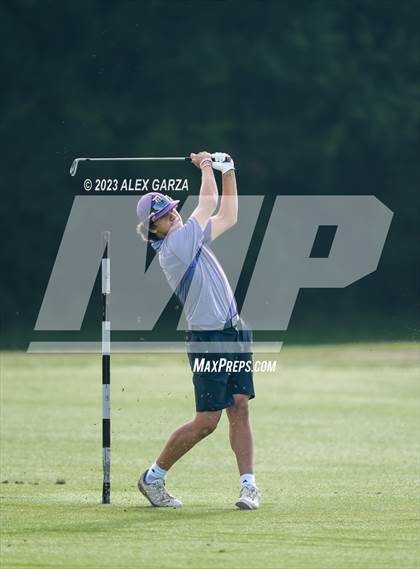 Thumbnail 1 in UIL 1A Boys Golf Finals Round 1 photogallery.