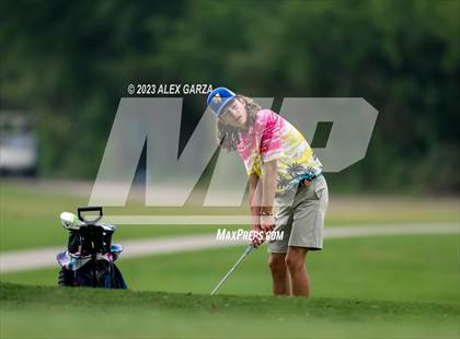 Thumbnail 2 in UIL 1A Boys Golf Finals Round 1 photogallery.