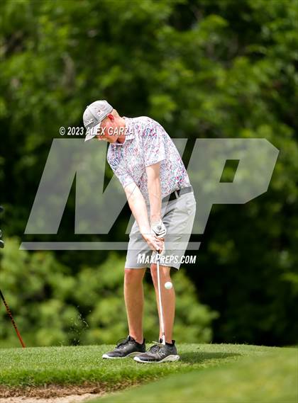 Thumbnail 3 in UIL 1A Boys Golf Finals Round 1 photogallery.
