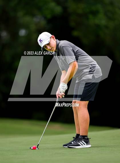 Thumbnail 1 in UIL 1A Boys Golf Finals Round 1 photogallery.