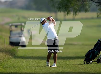 Thumbnail 2 in UIL 1A Boys Golf Finals Round 1 photogallery.