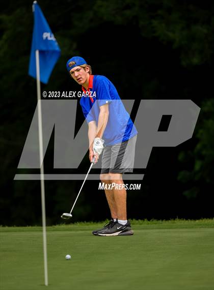 Thumbnail 3 in UIL 1A Boys Golf Finals Round 1 photogallery.