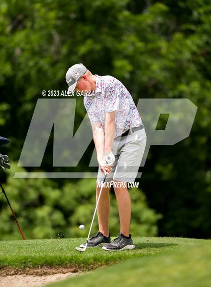 Thumbnail 2 in UIL 1A Boys Golf Finals Round 1 photogallery.