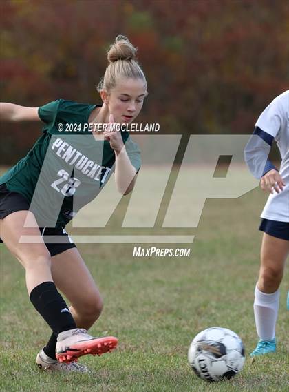 Thumbnail 3 in Hamilton-Wenham Regional @ Pentucket Regional photogallery.
