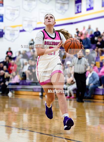 Thumbnail 2 in Chaminade Julienne @ Bellbrook (Scrimmage) photogallery.