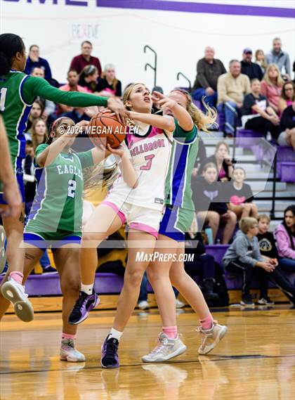 Thumbnail 3 in Chaminade Julienne @ Bellbrook (Scrimmage) photogallery.