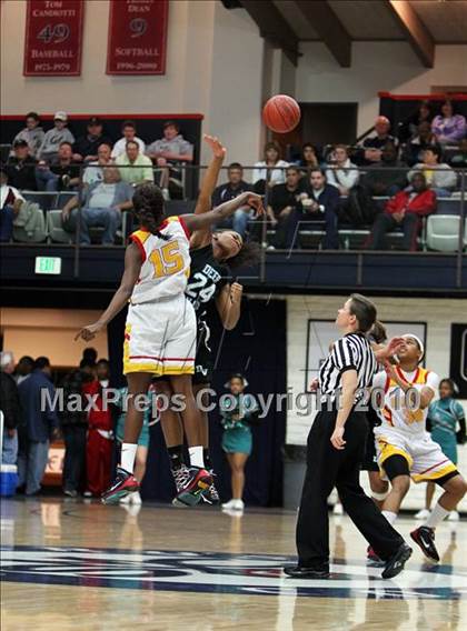 Thumbnail 2 in Deer Valley vs. Berkeley (CIF NCS D1 Final) photogallery.