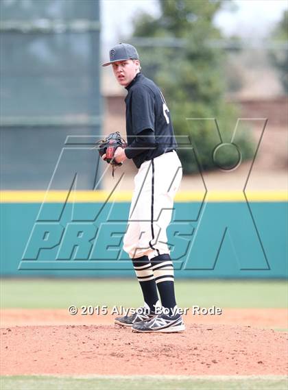 Thumbnail 2 in Puyallup vs. Huntington Beach (National High School Invitational) photogallery.