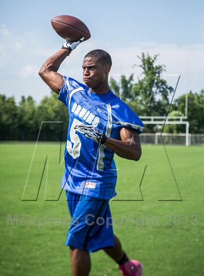 Thumbnail 2 in Mustaqeem Williams (Reebok Dynamic Athlete)  photogallery.
