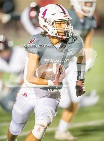 Thumbnail 3 in La Jolla vs. Scripps Ranch  (CIF SDS Division 2 finals) photogallery.