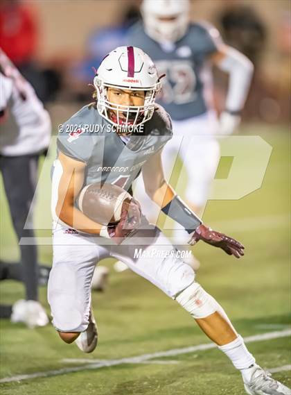 Thumbnail 2 in La Jolla vs. Scripps Ranch  (CIF SDS Division 2 finals) photogallery.