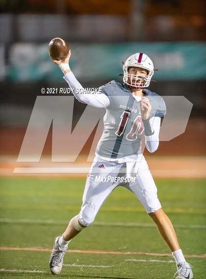 Thumbnail 3 in La Jolla vs. Scripps Ranch  (CIF SDS Division 2 finals) photogallery.