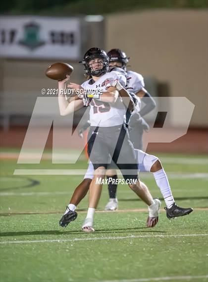 Thumbnail 2 in La Jolla vs. Scripps Ranch  (CIF SDS Division 2 finals) photogallery.