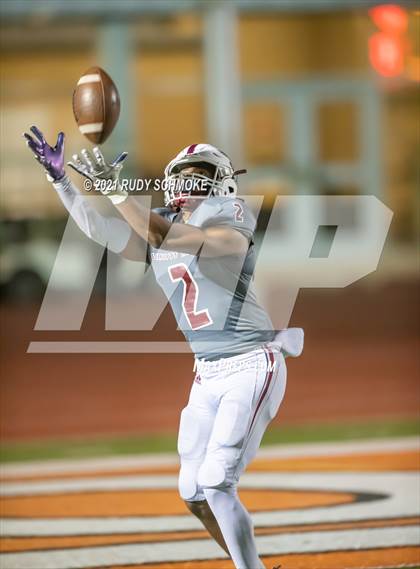 Thumbnail 1 in La Jolla vs. Scripps Ranch  (CIF SDS Division 2 finals) photogallery.