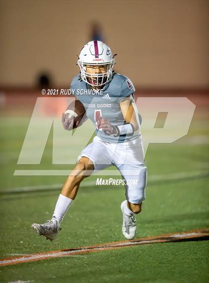 Thumbnail 3 in La Jolla vs. Scripps Ranch  (CIF SDS Division 2 finals) photogallery.
