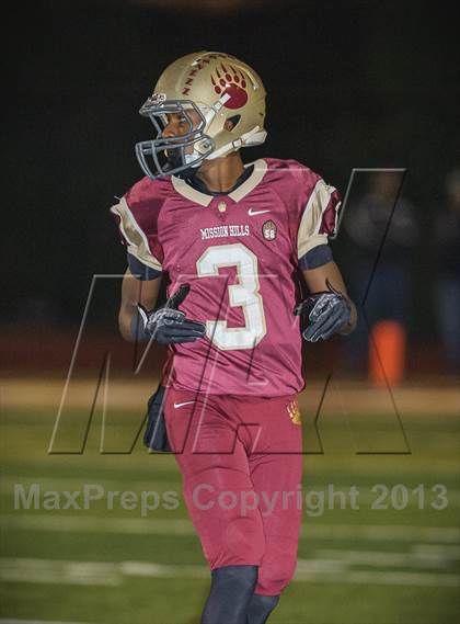 Thumbnail 1 in Helix vs. Mission Hills (CIF SDS Open Div Semifinal) photogallery.