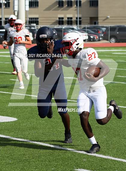 Thumbnail 1 in Katy @ Tompkins (B Team) photogallery.