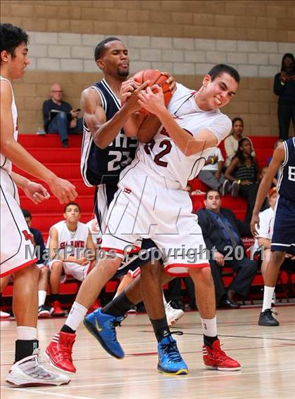 Thumbnail 2 in Bakersfield vs. Redondo Union (Pacific Shores Tournament) photogallery.