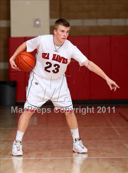 Thumbnail 2 in Bakersfield vs. Redondo Union (Pacific Shores Tournament) photogallery.