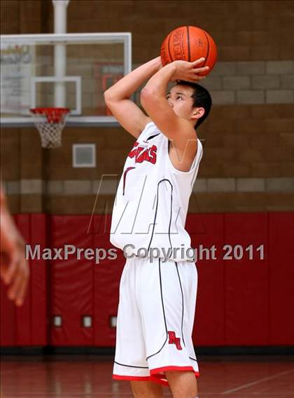 Thumbnail 3 in Bakersfield vs. Redondo Union (Pacific Shores Tournament) photogallery.