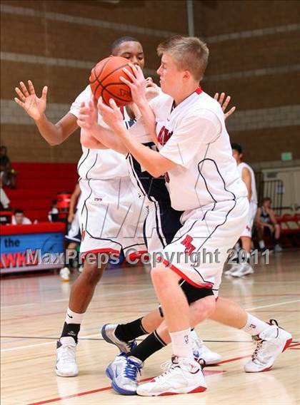 Thumbnail 2 in Bakersfield vs. Redondo Union (Pacific Shores Tournament) photogallery.