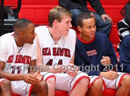Thumbnail 2 in Bakersfield vs. Redondo Union (Pacific Shores Tournament) photogallery.