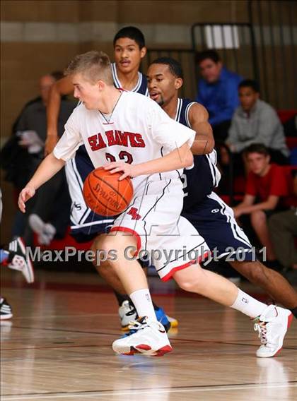 Thumbnail 3 in Bakersfield vs. Redondo Union (Pacific Shores Tournament) photogallery.