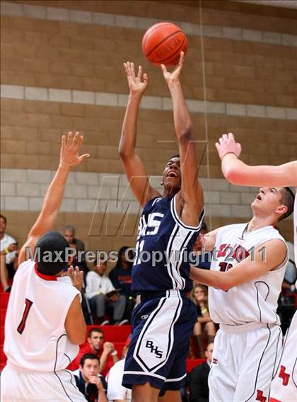 Thumbnail 1 in Bakersfield vs. Redondo Union (Pacific Shores Tournament) photogallery.