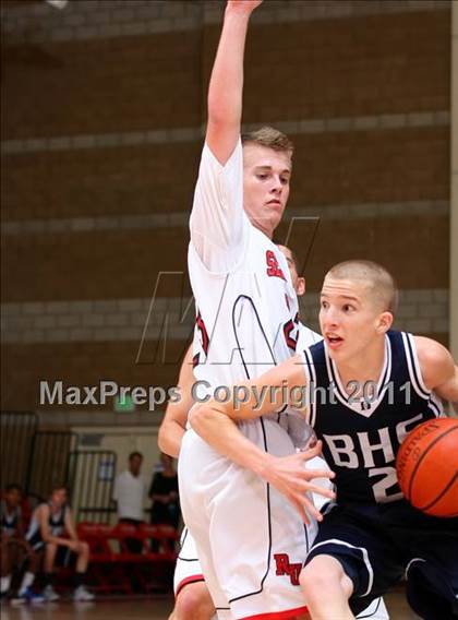 Thumbnail 3 in Bakersfield vs. Redondo Union (Pacific Shores Tournament) photogallery.