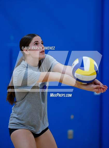 Thumbnail 1 in Oaks Christian @ Agoura photogallery.