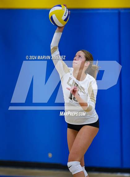 Thumbnail 3 in Oaks Christian @ Agoura photogallery.