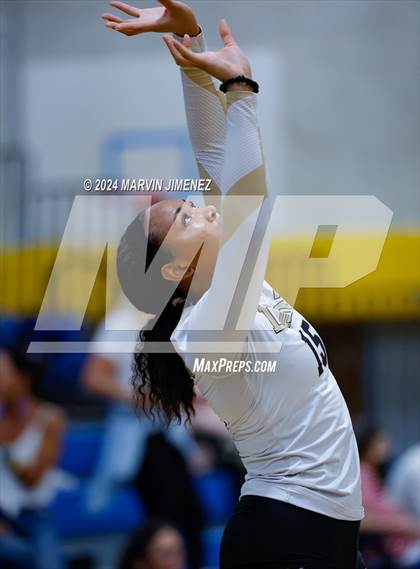Thumbnail 3 in Oaks Christian @ Agoura photogallery.