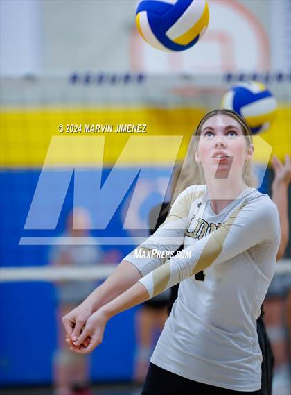 Thumbnail 3 in Oaks Christian @ Agoura photogallery.