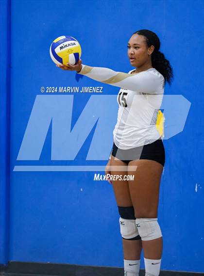 Thumbnail 1 in Oaks Christian @ Agoura photogallery.