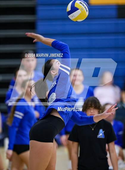 Thumbnail 2 in Oaks Christian @ Agoura photogallery.