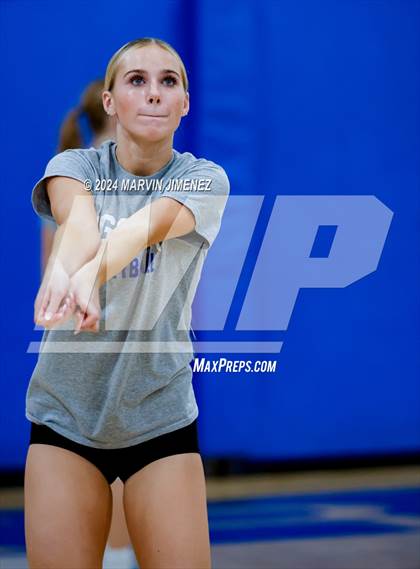 Thumbnail 2 in Oaks Christian @ Agoura photogallery.