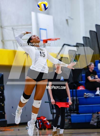Thumbnail 1 in Oaks Christian @ Agoura photogallery.