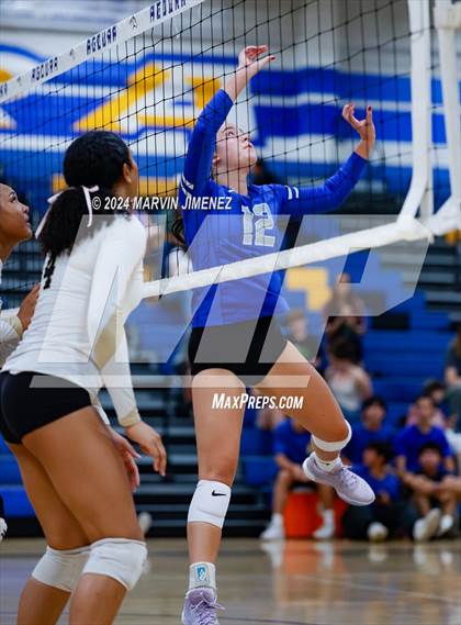 Thumbnail 2 in Oaks Christian @ Agoura photogallery.