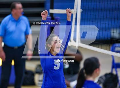 Thumbnail 1 in Oaks Christian @ Agoura photogallery.