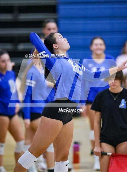 Thumbnail 1 in Oaks Christian @ Agoura photogallery.