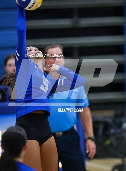 Thumbnail 1 in Oaks Christian @ Agoura photogallery.