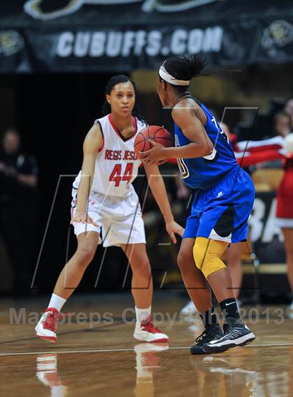 Thumbnail 1 in Regis Jesuit vs. Grandview (CHSAA 5A Semifinal) photogallery.