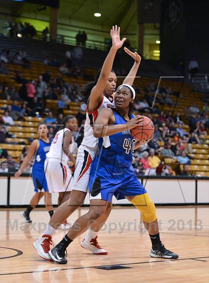 Thumbnail 1 in Regis Jesuit vs. Grandview (CHSAA 5A Semifinal) photogallery.