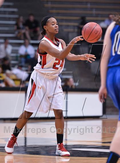 Thumbnail 1 in Regis Jesuit vs. Grandview (CHSAA 5A Semifinal) photogallery.